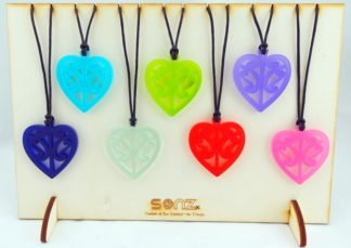Pendant Stand Set - Kowhaiwhai Heart