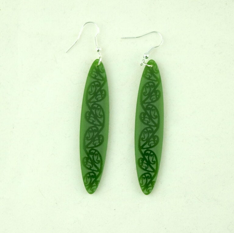 Kowhaiwhai Oval Large