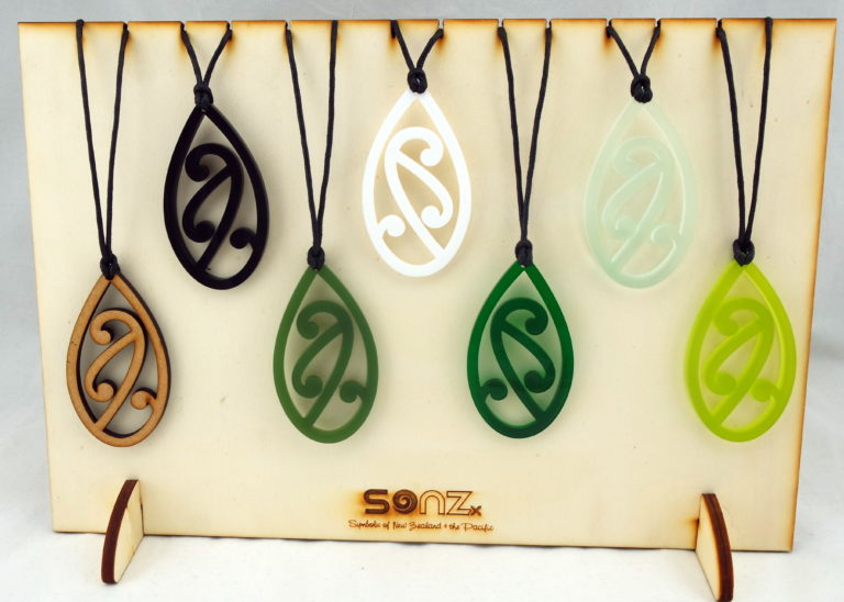 Pitau Open Pendant Stand