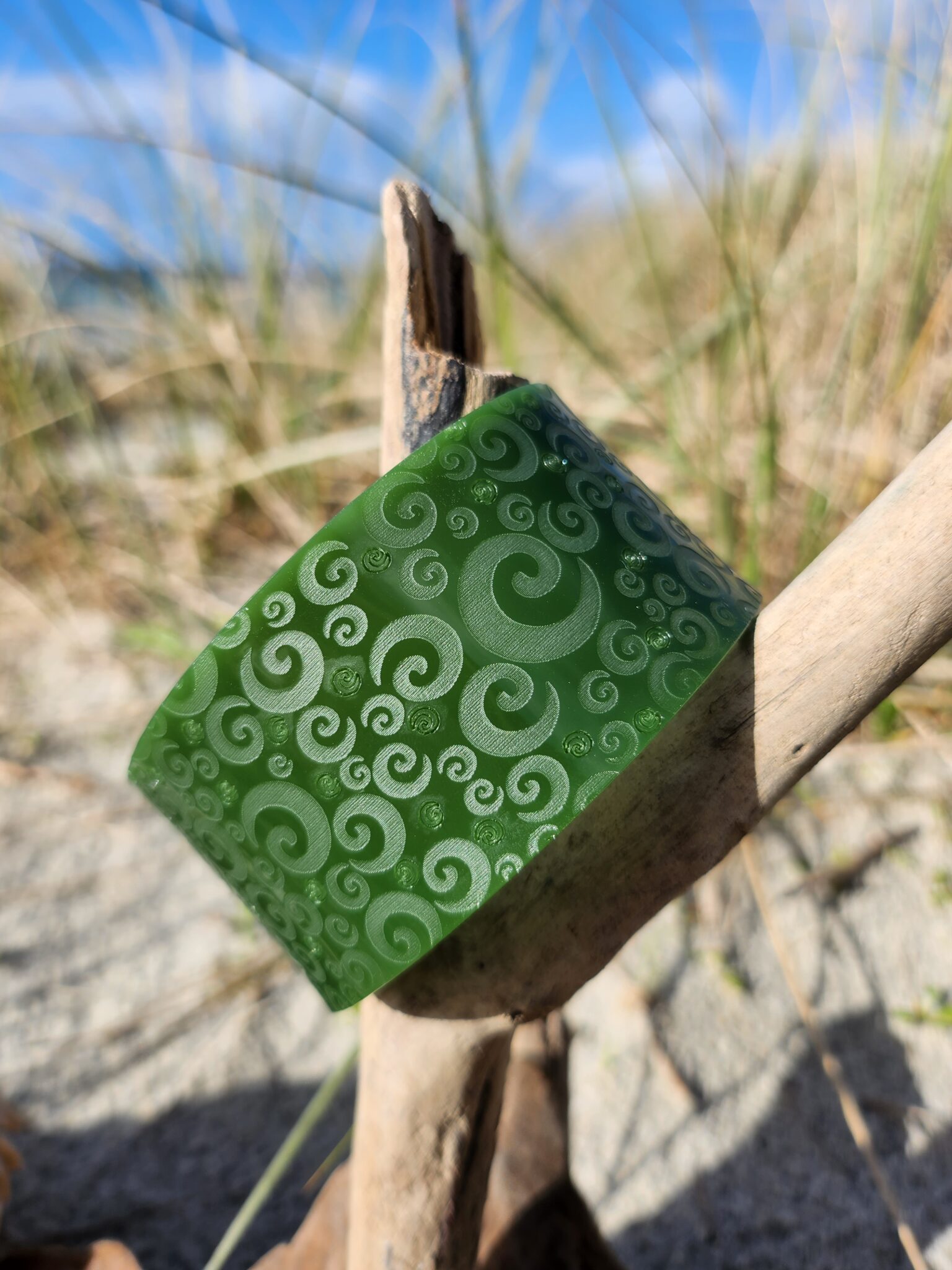 Koru drop cuff sonz