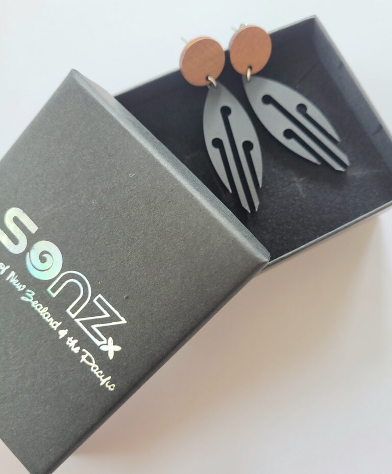 Signature Range - Ponga Round Wood Studs - Image 5