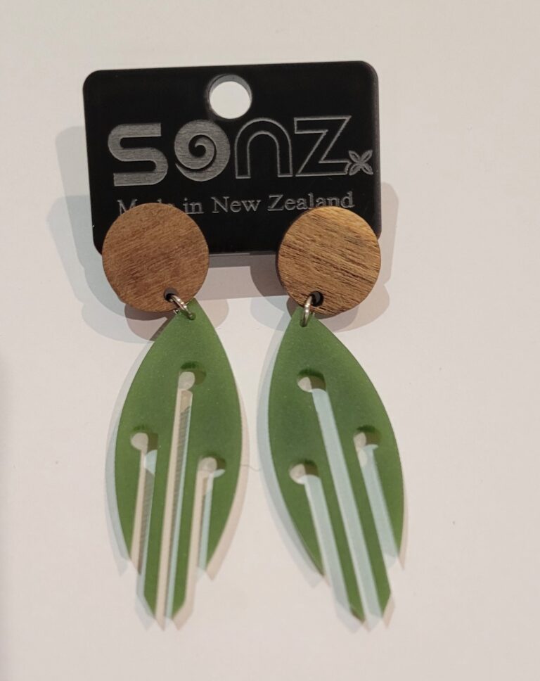 Signature Range - Ponga Round Wood Studs - Image 4