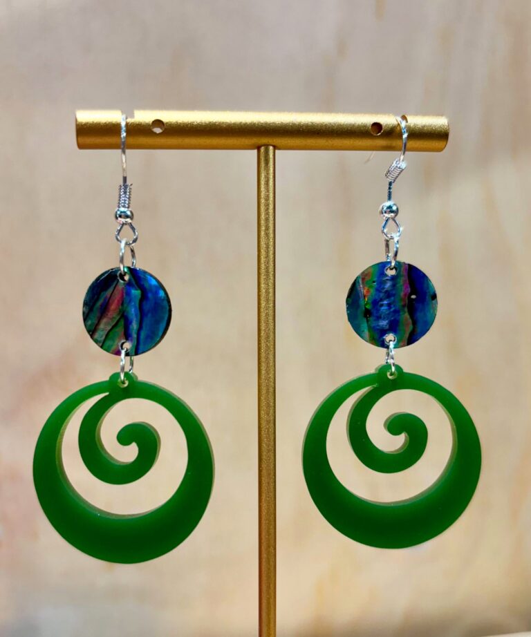 Signature Range - Pāua Link Koru - Image 4