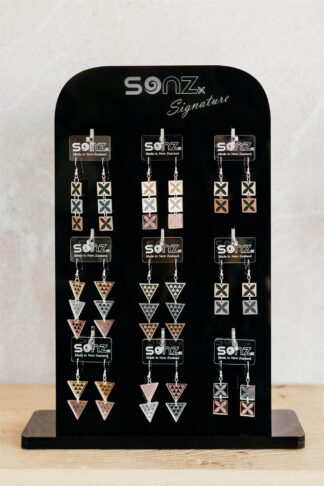 Signature Range Stand - Doubles & Triples