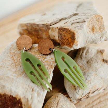 Signature Range - Ponga Round Wood Studs