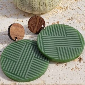 Signature Range - Mana Round Wood Studs