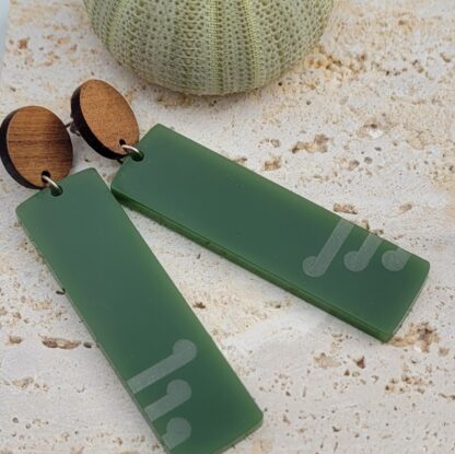 Signature Range - Ponga Wide Bar Wood Studs